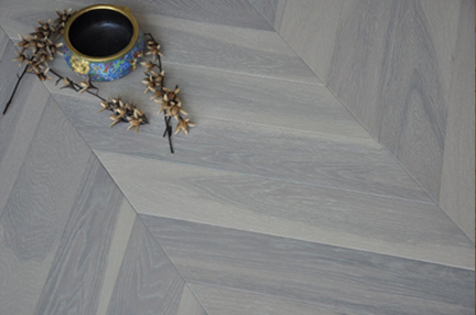 Chevron Design Oak - Image 6