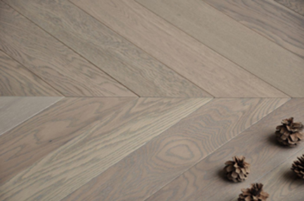 Chevron Design Oak - Image 4